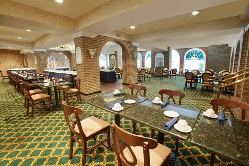 Williamsburg Hospitality House Hotel
